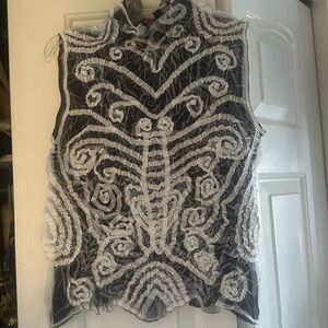 Hugging Kisses brand black and white mesh butterfly sleeveless top small